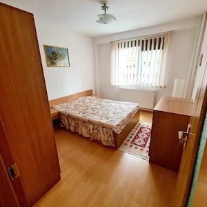 Inchiriez apartament cu doua camere in zona centrala - imagine 3
