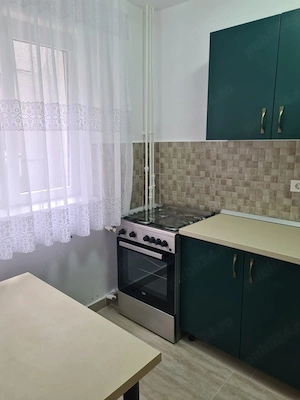 Închiriez apartament 3 camere - mobilat complet - 410 euro - imagine 6