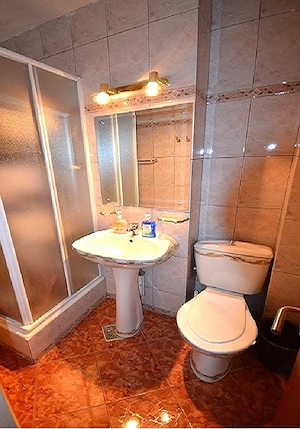 Direct proprietar !! Unirii-fantani.Apart.5 cam.etaj1,cu 2 bai si terasa-gradina de 18 mp, 510.000 E - imagine 12