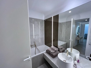 Cortina North | 2 camere ultra-modern | Etaj 8 | Balcon generos + parcare - imagine 7