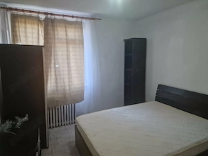 Ap  2  Cam Posta Maratei 42mp parter circular mobilat semirenovat luminos 