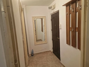 Ap  2  Cam Posta Maratei 42mp parter circular mobilat semirenovat luminos  - imagine 8