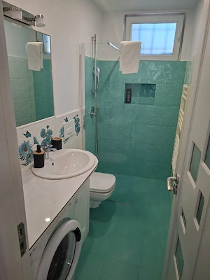 Închiriezi garsoniera la casa lângă 