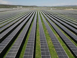 Proiect Fotovoltaic Ready-to-Build 4.8 MWp (4 MW AC) Murfatlar + Grant Fondul pentru Modernizare