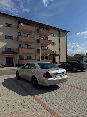 Mercedes-Benz E200 CDI W211   Proprietar de Nou | Automat 5G-Tronic | Investiții Recente - imagine 3