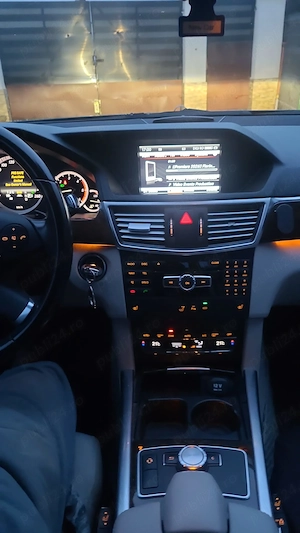 Mercedes-Benz Clasa E 220 CDI Elegance - imagine 2