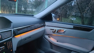 Mercedes-Benz Clasa E 220 CDI Elegance - imagine 4