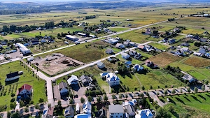 Casă de 301 mp, cu teren de 1.700 mp – central, Dărmănești - imagine 14
