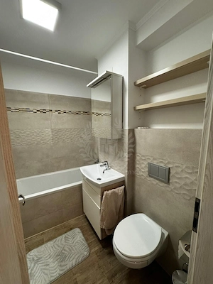 APARTAMENT 3 CAMERE // RENOVAT COMPLET//WINMARKT PLOIESTI - imagine 20