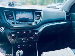 Hyundai Tucson 2.0 CRDI 4WD 6AT Luxury+ - imagine 9