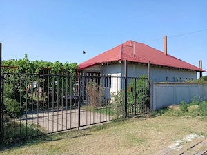Casa de vanzare in com.Castelu Constanta