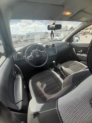vând sandero stepwai din 2019,motor o.9 benzină si 110000km. telefon   - imagine 5