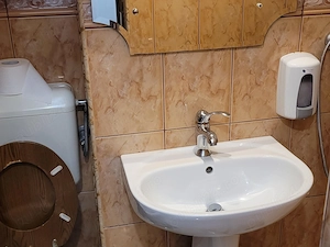 Direct proprietar !! Unirii-fantani.Apart.5 cam.etaj1,cu 2 bai si terasa-gradina de 18 mp, 510.000 E - imagine 18