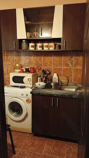 Pe Str.Luminisului,vand garsoniera confort1,parter cu balcon si beci, are microcentrala, termopane. - imagine 7