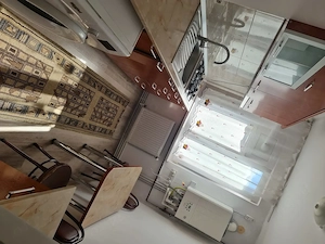 Ofer spre închiriere apartament 2 camere zona centrală  - imagine 1