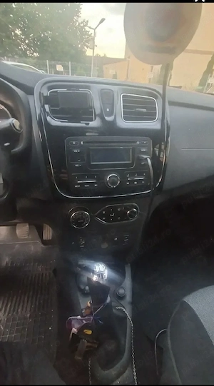Dacia Logan 2017.  benzina 1.2 cm3 - imagine 5