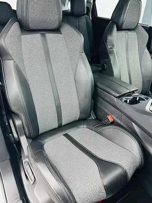 Peugeot 5008 - imagine 18