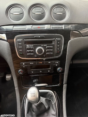 Ford Galaxy 2.0 TDCi DPF Ghia , Motor 1.999 , CP 140 - imagine 10