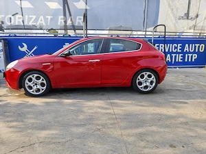 Alfa Romeo giulietta  - imagine 3
