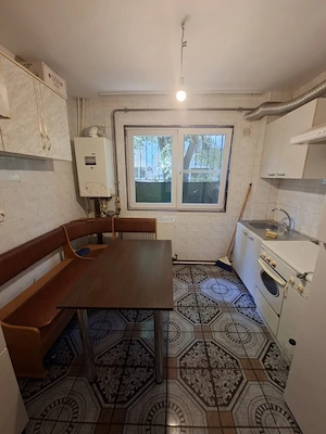 Apartament 2 camere, 54 mp, parter/4, balcon inchis, Rovine – gata de mutat! - imagine 3