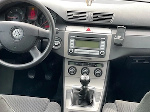 Volkswagen Passat B6  - imagine 8