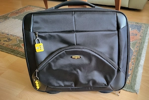 Geanta laptop 17 inch Samsonite cu lacat Yale cu cifru