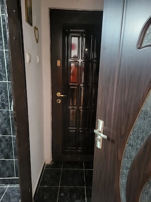 iINCHIRIERE SPATIU COMERCIAL