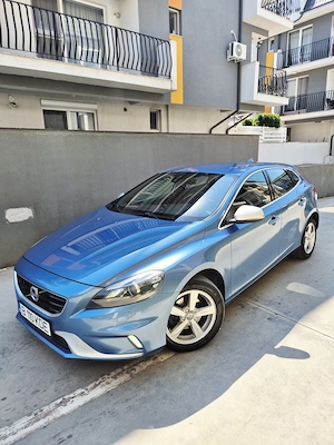 Volvo V40 R-Design | 2.0 Diesel Euro 6 | 120 CP | Revizie recentă | ITP 2027