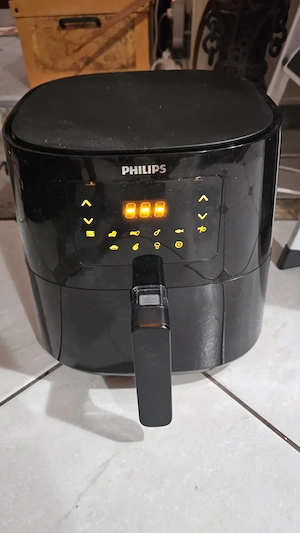 Friteuza cu aer cald Philips Airfryer Essential Collection HD9270 90