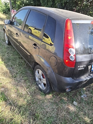 Ford Fiesta  - imagine 3