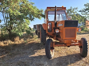 Vând Tractor Universal 650  U650 - imagine 3