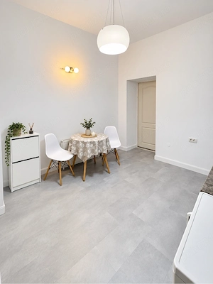Apartament 1 cameră   Piața Unirii, pietonală | Proprietar | 0% comision | Centrală | AC - imagine 3