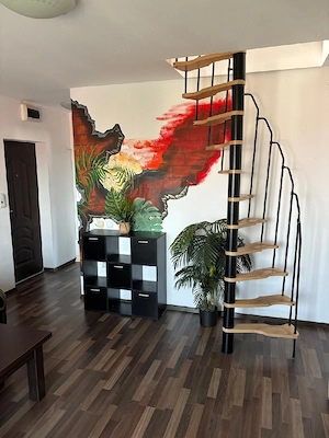 Proprietar , închiriez apartament 2 camere, Tractoru   strada Ioan Popasu - imagine 4