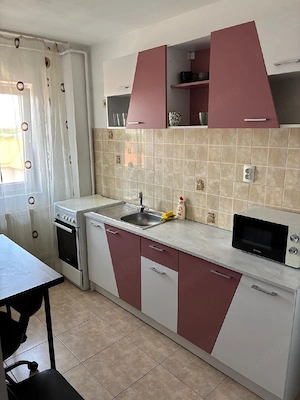 Proprietar , închiriez apartament 2 camere, Tractoru   strada Ioan Popasu