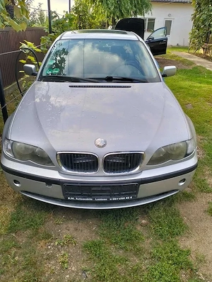 dezmembrez BMW 320 i