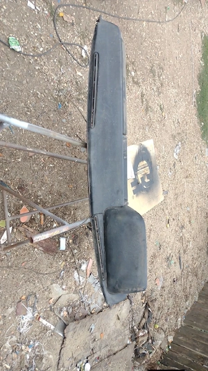 Vând bord de ARO 243/244 la prețul de 550 lei