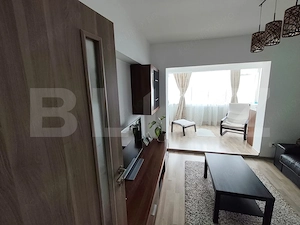 Apartament 4 camere, renovat, zonă centrală Târgoviște - imagine 2