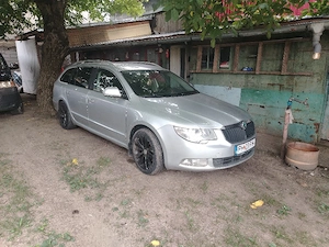 Skoda Superb - imagine 9