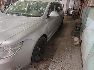 Skoda Superb - imagine 6