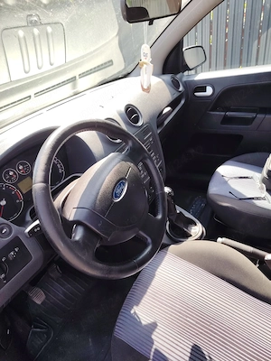 Vând Ford Fusion - imagine 4