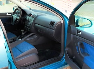 Volkswagen Golf V 