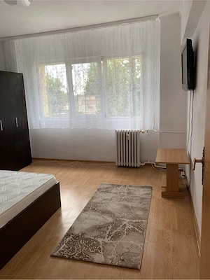 vand apartament doua camere - imagine 4