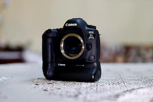 Canon 5d mark 4 + grip Canon original