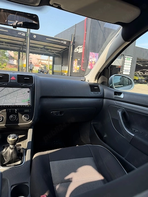 Volkswagen Golf 5 1.6 Benzina - 133.000 km