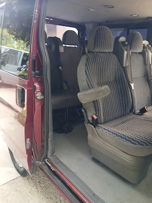 Ford transit tourneo 8 locuri - imagine 4