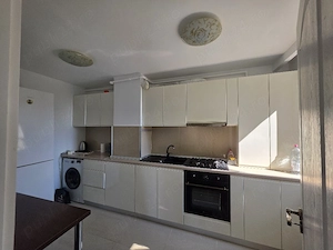 Apartament ultracentral cu 3 camere de inchiriat