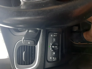 Volvo V40 an 2013 1,6 diesel - imagine 4