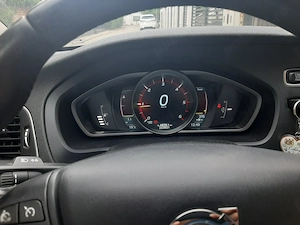 Volvo V40 an 2013 1,6 diesel - imagine 5