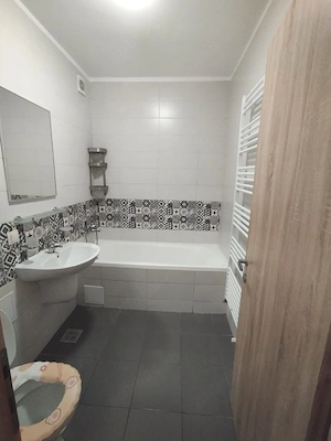 Vând apartament 2 camere Tractorul - imagine 3