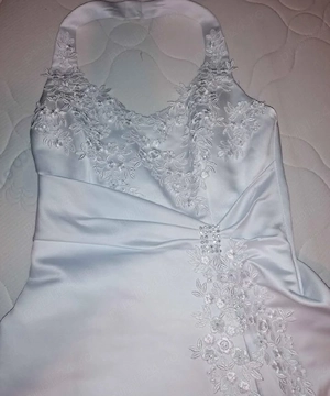 Rochie de mireasa și blazer